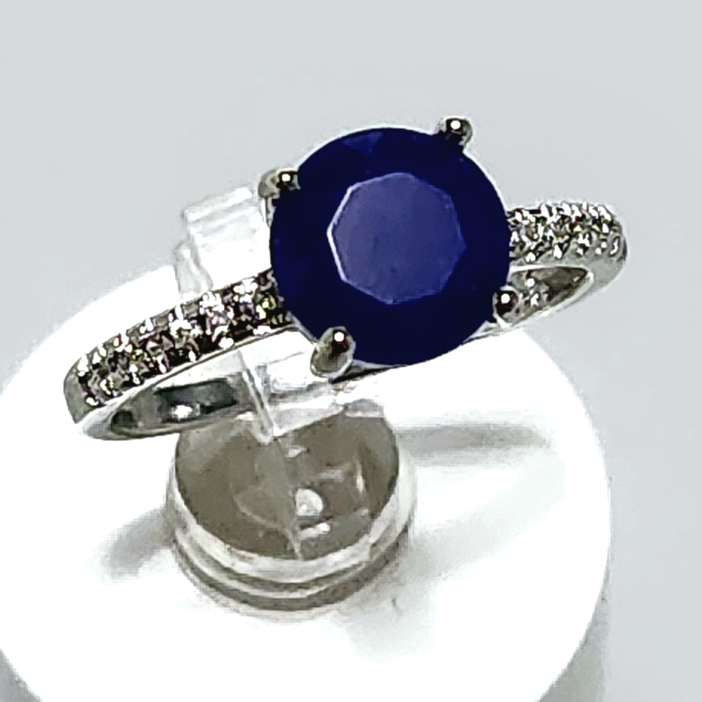 2.00 ct Sapphire Sterling Silver Ring 7.5